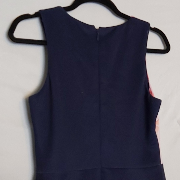 🆕️ Guess Los Angeles Tea Length Dress - Picture 8 of 8